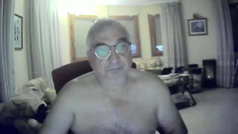Snapshot of antonio2605 chatting on October 25, 11:28 pm Antonio online show from October 25, 11:28 pm