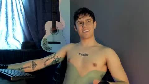 antonnello_ online show from December 4, 5:20 pm