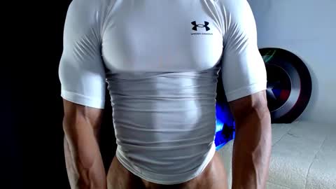 Instagram miguelangel1802  online show from November 11, 4:06 am