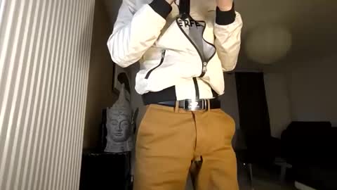 Snapshot of apollonfitx_69 chatting on January 22, 3:18 pm apollonfitx_69 online show from January 22, 3:18 pm