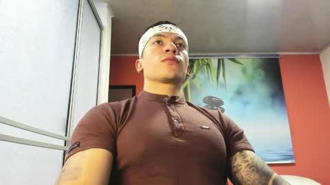 Jonathan online show from April 1, 6:16 pm