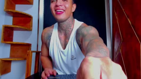 AquilesElpapi online show from April 9, 6:30 am