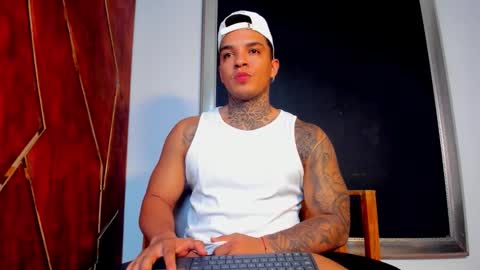 AquilesElpapi online show from October 31, 5:31 am