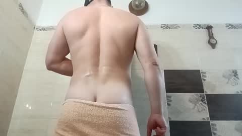 aquinn2000 online show from February 26, 6:37 am