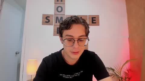 Archie online show from February 4, 11:16 am