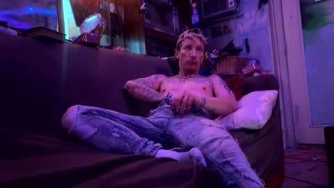 argabright online show from February 3, 12:47 pm