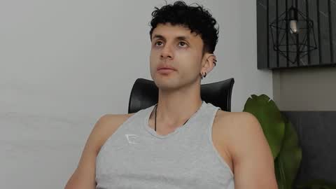 ariasaadeh online show from September 25, 12:26 pm