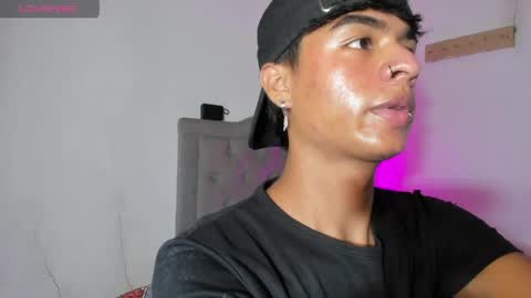 ariel_adan online show from April 28, 2:27 am