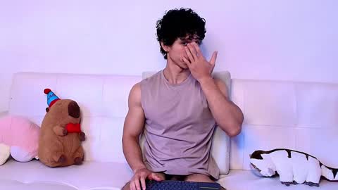 arnold black online show from December 9, 7:57 pm