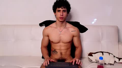 arnold black online show from December 6, 9:02 pm