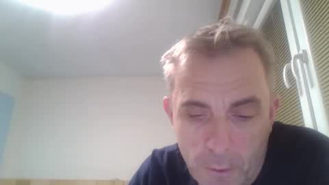 aromannn online show from December 1, 8:01 pm