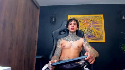 Aron ford online show from February 3, 1:40 pm