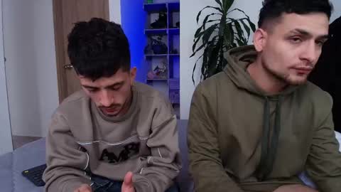 Aron Santoro online show from March 27, 5:14 pm