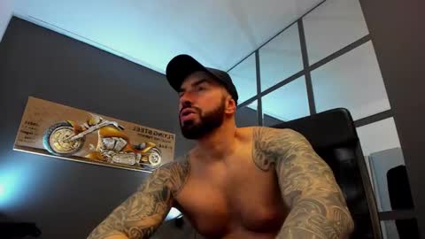 AronGrant online show from January 8, 5:48 am