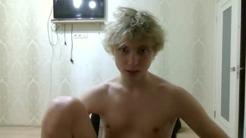 artem228play online show from June 25, 10:57 pm
