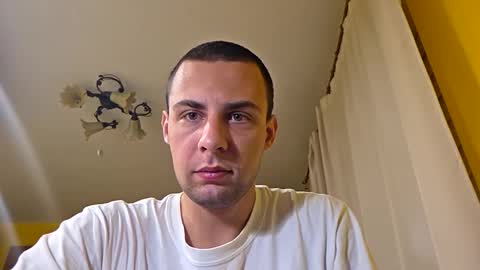 A online show from October 19, 1:32 am