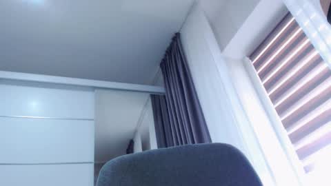 AryanAian1 online show from December 23, 9:05 am