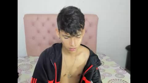Snapshot of asbeell_grigory chatting on October 23, 12:03 am asbeell grigory online show from October 23, 12:03 am