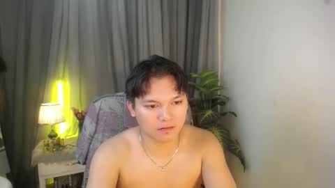 asian_handsomexx online show from November 26, 8:06 am