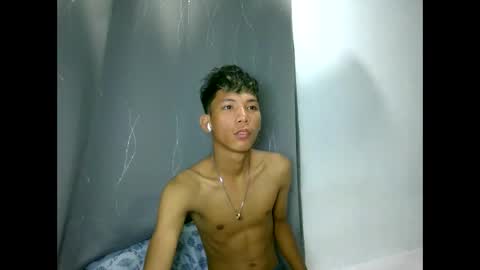 Snapshot of asiancockinsan chatting on September 16, 9:04 pm Isan online show from September 16, 9:04 pm