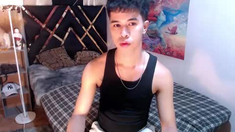 asiancum_peter online show from January 11, 11:41 pm