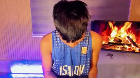 mark online show from December 5, 8:38 pm