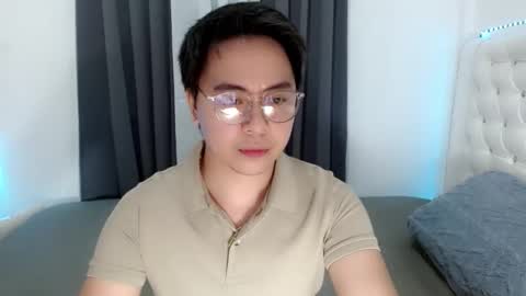 Roy online show from February 3, 1:49 pm