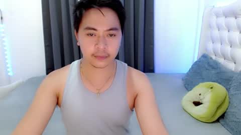 Snapshot of asianroy_x chatting on October 24, 2:41 pm Roy online show from October 24, 2:41 pm