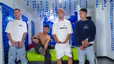 Snapshot of asmodeus7100 chatting on January 8, 12:28 am THOMAS AND DAMIAND online show from January 8, 12:28 am