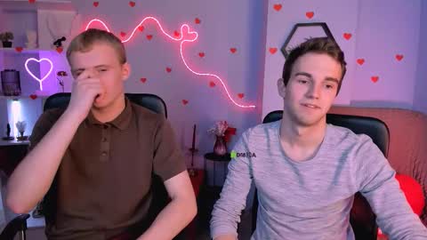 astren online show from February 13, 8:47 pm