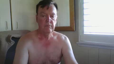 astute008 online show from February 12, 5:46 am