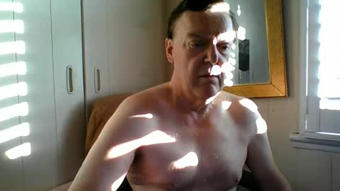 astute008 online show from June 26, 9:28 pm