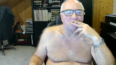 asusandy online show from January 9, 11:58 am