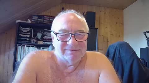 asusandy online show from September 29, 6:23 am