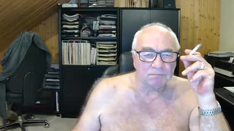 asusandy online show from January 6, 1:42 am