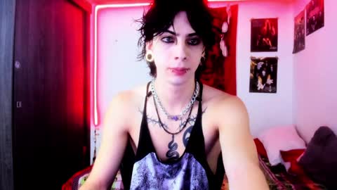 athenauwu online show from December 13, 7:04 am