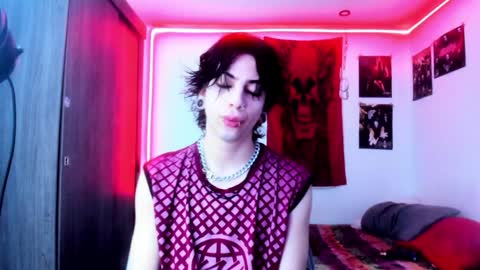 athenauwu online show from December 28, 5:44 am