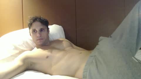 tommycb55555 online show from January 5, 9:51 pm