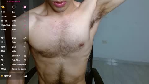Snapshot of aureliv1 chatting on October 24, 12:35 am Aureliano online show from October 24, 12:35 am