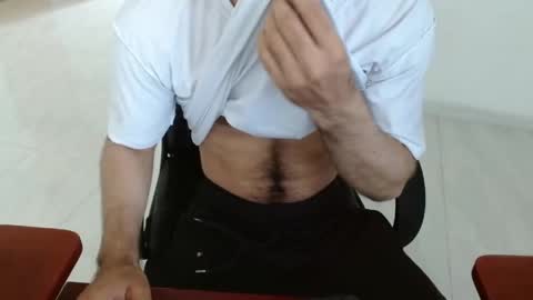 Aureliano online show from April 21, 9:32 pm