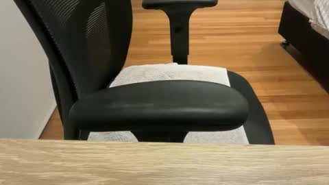 aussie099 online show from April 9, 11:16 am