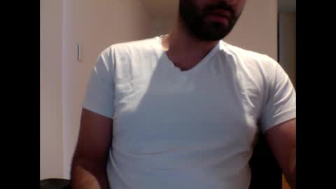 Snapshot of aussie099 chatting on February 23, 4:33 am aussie099 online show from February 23, 4:33 am