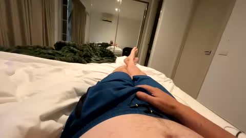 aussieguy1584 online show from February 24, 8:04 am