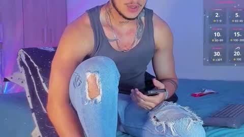 A online show from November 26, 4:26 am