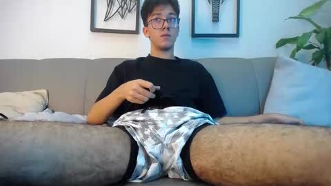 austinreeds online show from October 15, 3:52 pm