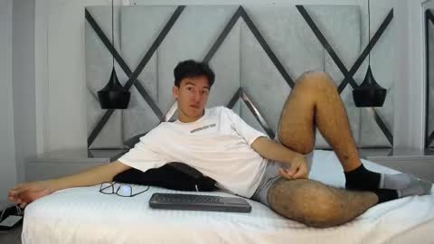 austinreeds online show from October 14, 3:30 pm