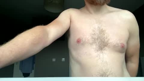 Snapshot of averagebar chatting on October 19, 7:33 am averagebar online show from October 19, 7:33 am