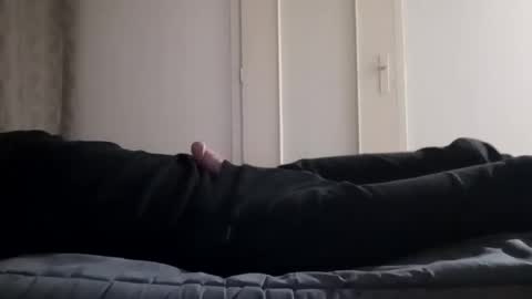 Snapshot of avoupourcesoir chatting on December 13, 12:09 am avoupourcesoir online show from December 13, 12:09 am