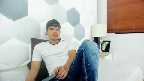 Axel Forte online show from March 7, 2:04 pm