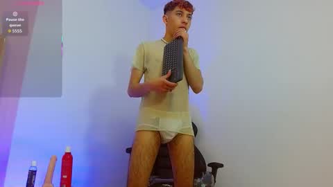 AXEL  online show from October 11, 11:58 am